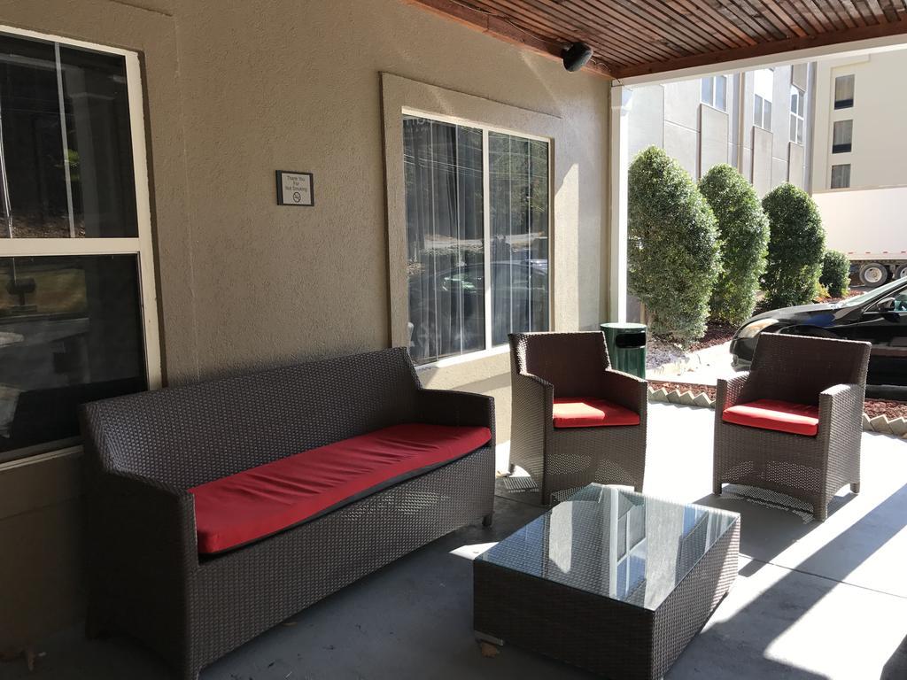 Country Inn & Suites By Radisson, Dalton, Ga Bagian luar foto