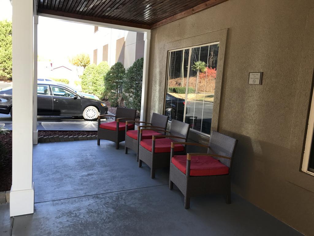 Country Inn & Suites By Radisson, Dalton, Ga Bagian luar foto