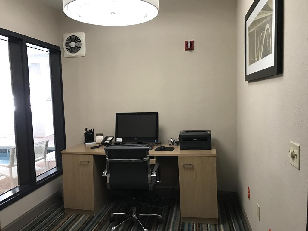 Country Inn & Suites By Radisson, Dalton, Ga Bagian luar foto