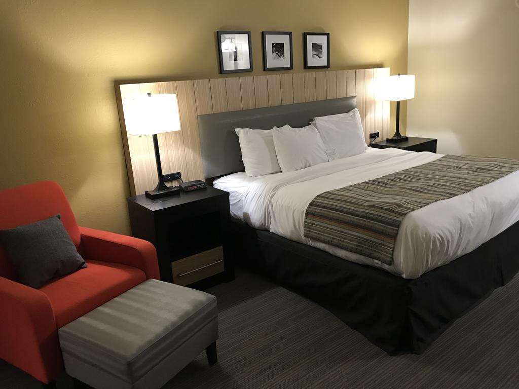 Country Inn & Suites By Radisson, Dalton, Ga Bagian luar foto